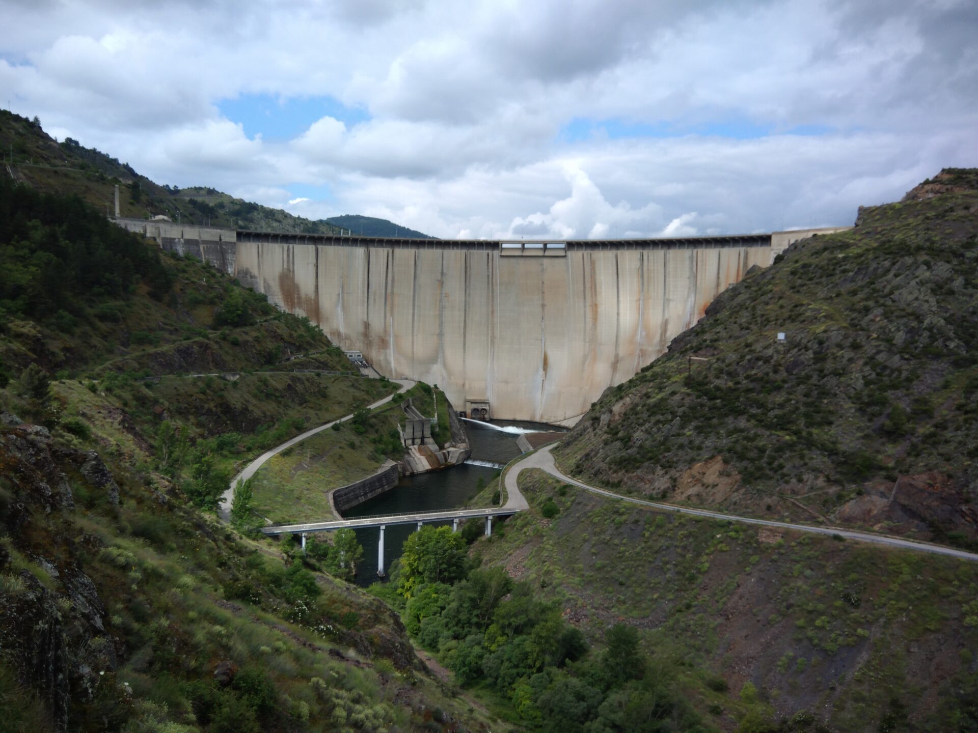 dams protection natural risks